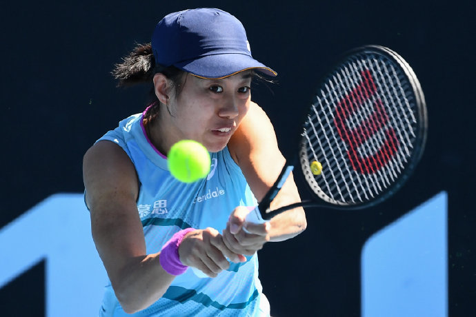 正在被更精 正在被更精