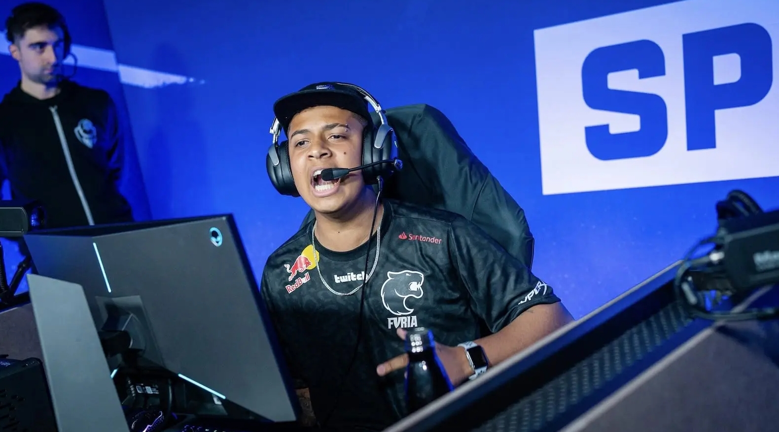 让比赛进入 让比赛进入